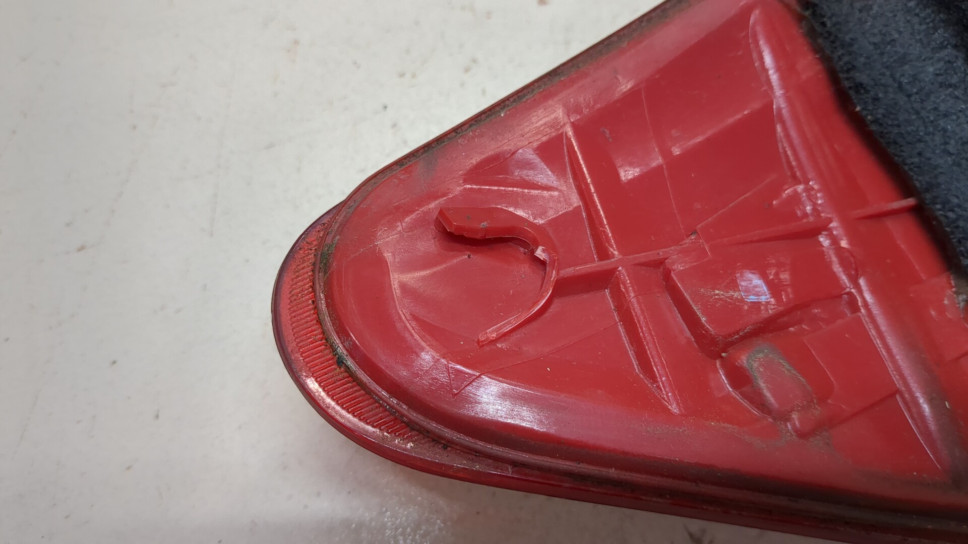 Фонарь задний правый