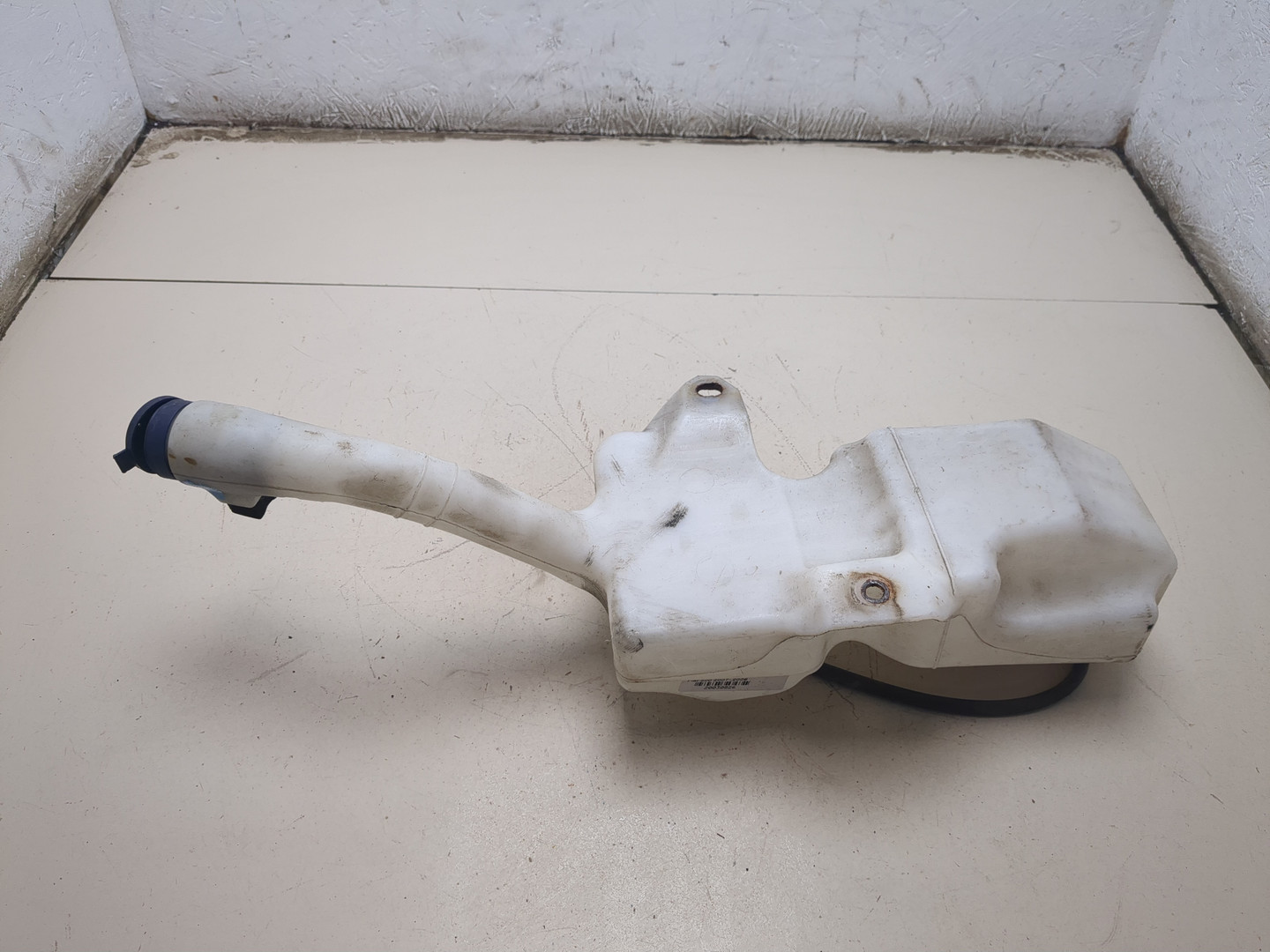 Бачок омывателя лобового стекла