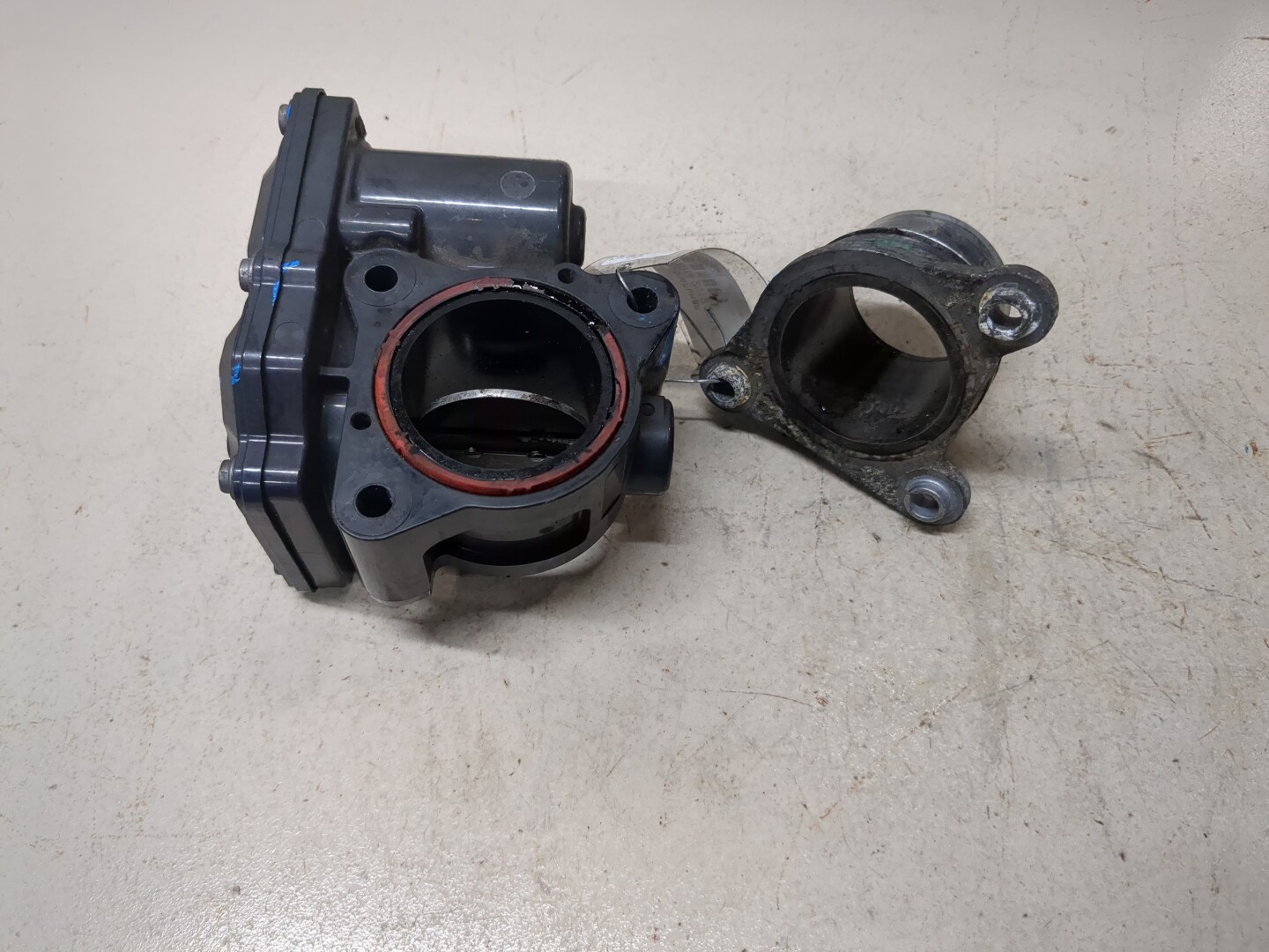 Заслонка дроссельная электрическая