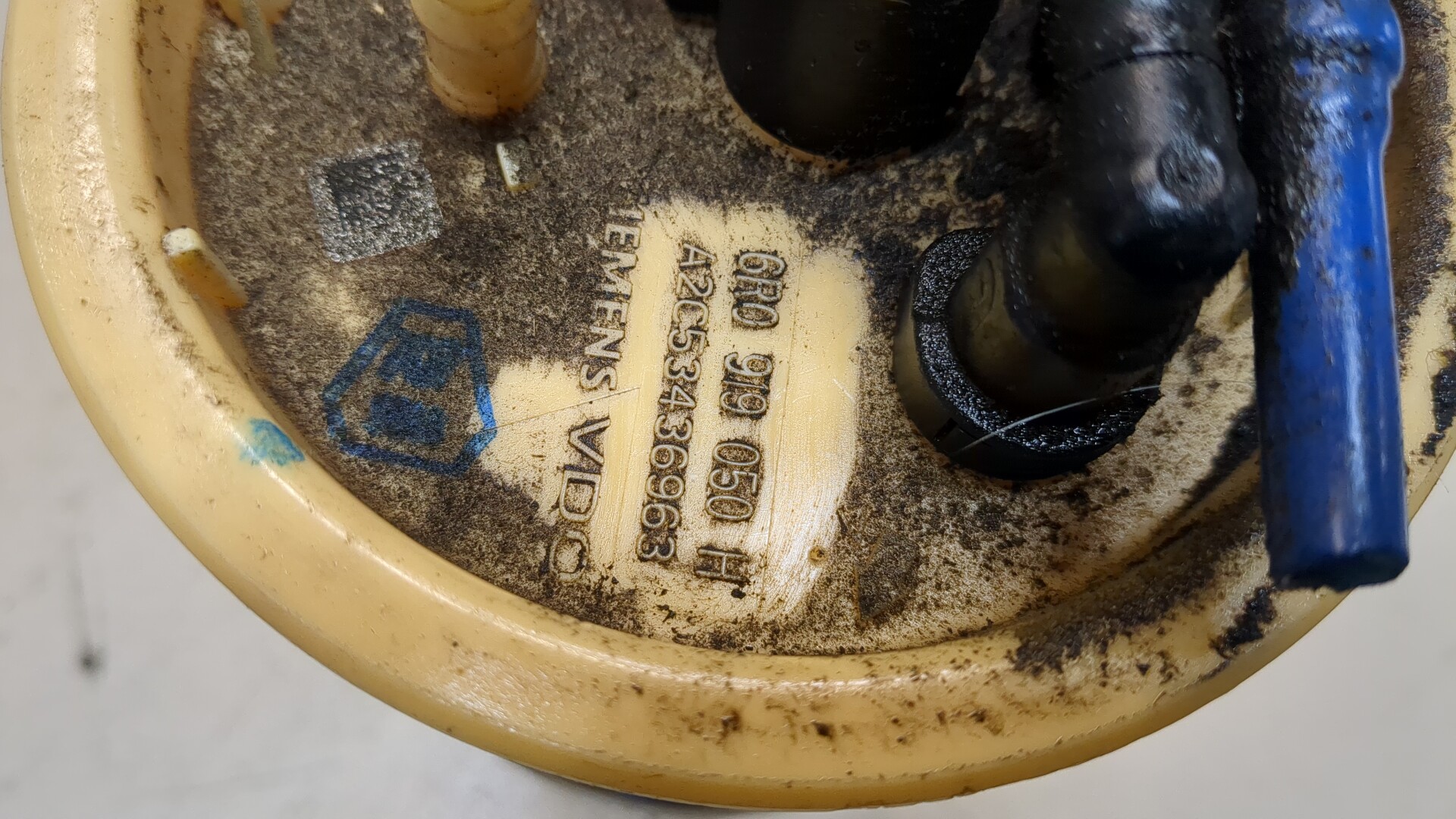 Насос топливный электрический