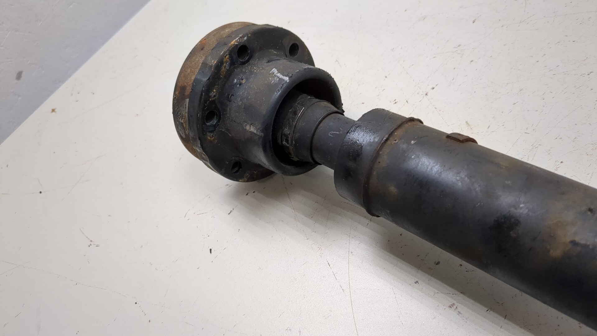 Вал карданный передний