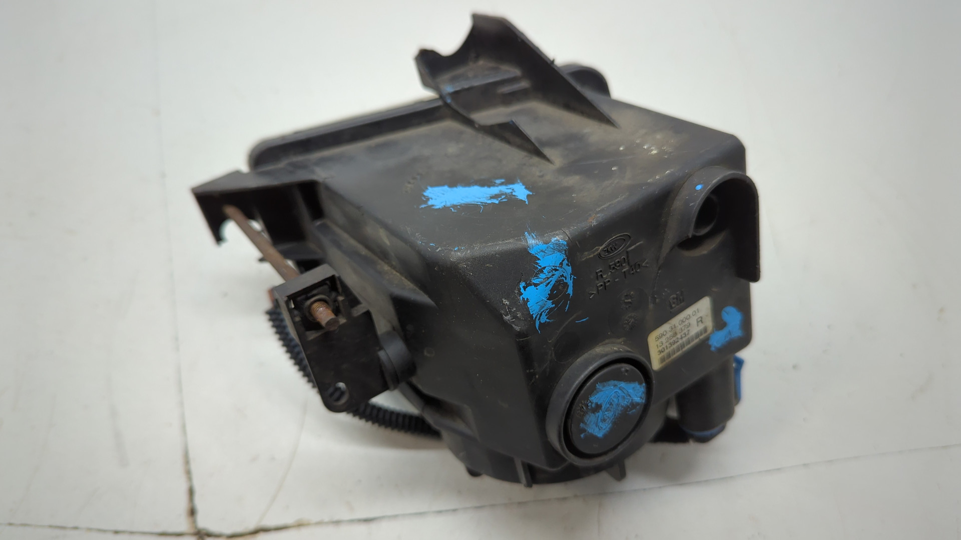 Фара противотуманная правая