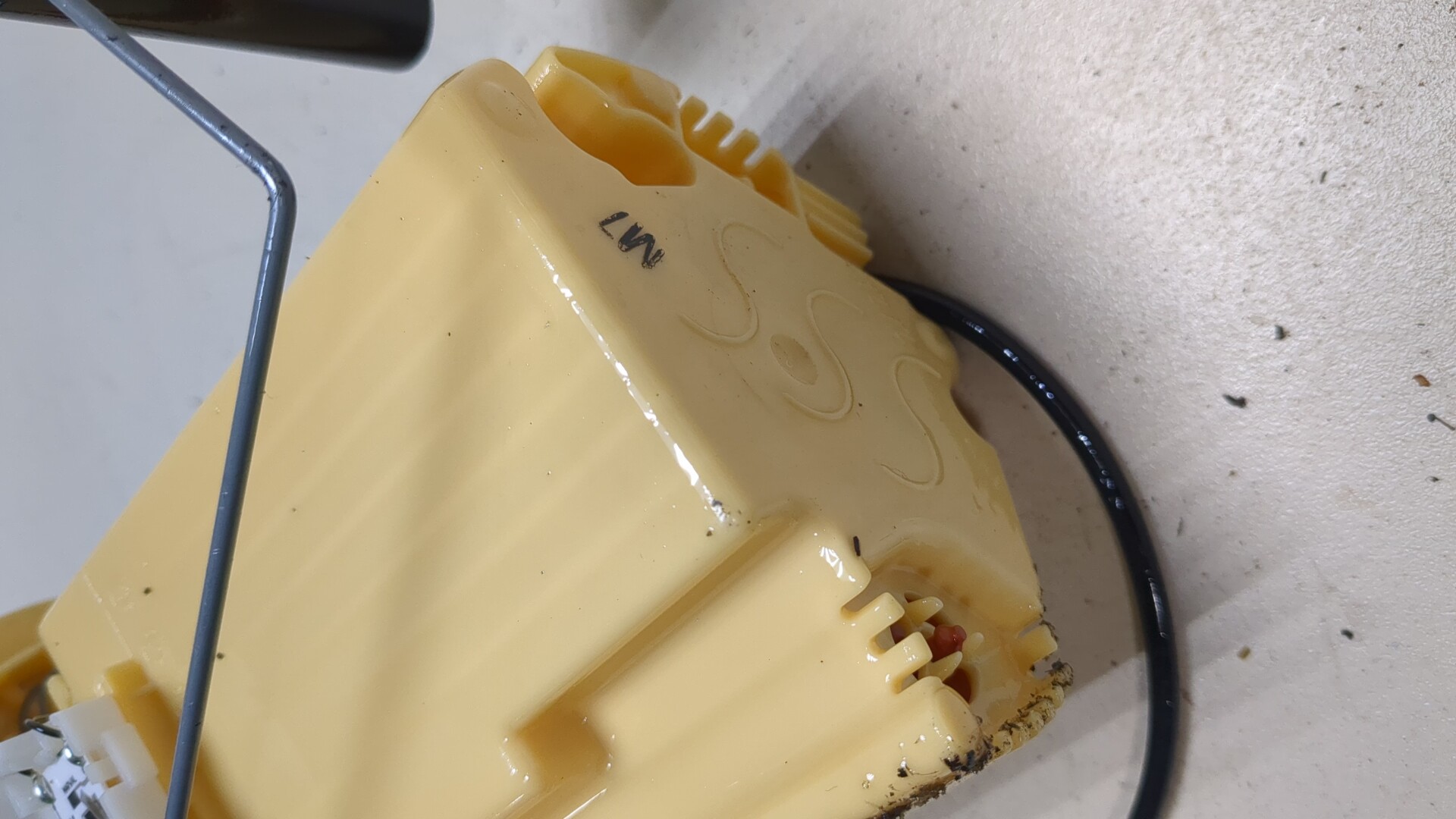 Насос топливный электрический