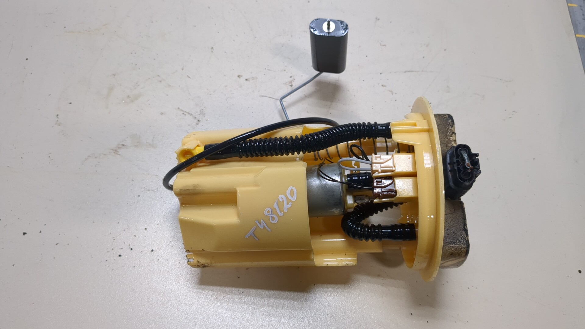 Насос топливный электрический