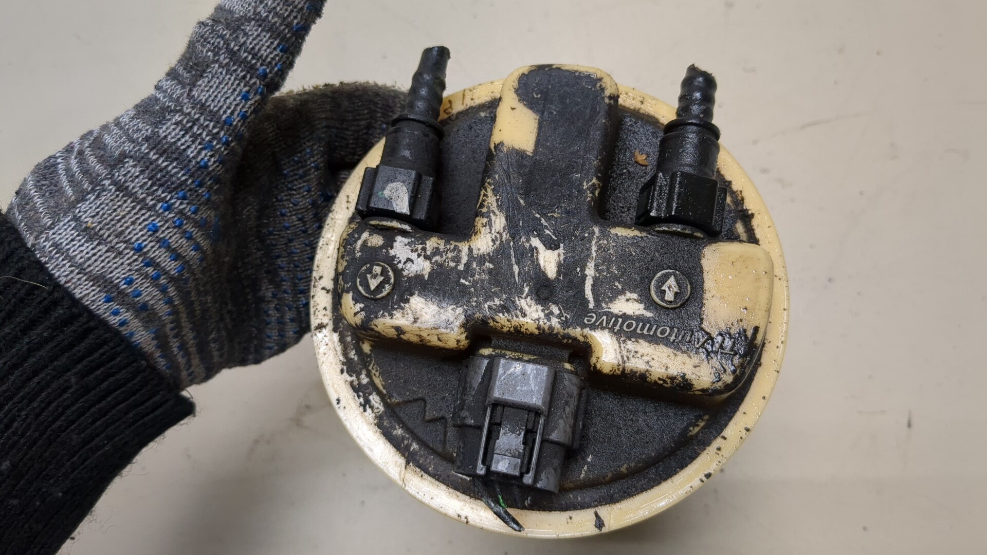 Насос топливный электрический