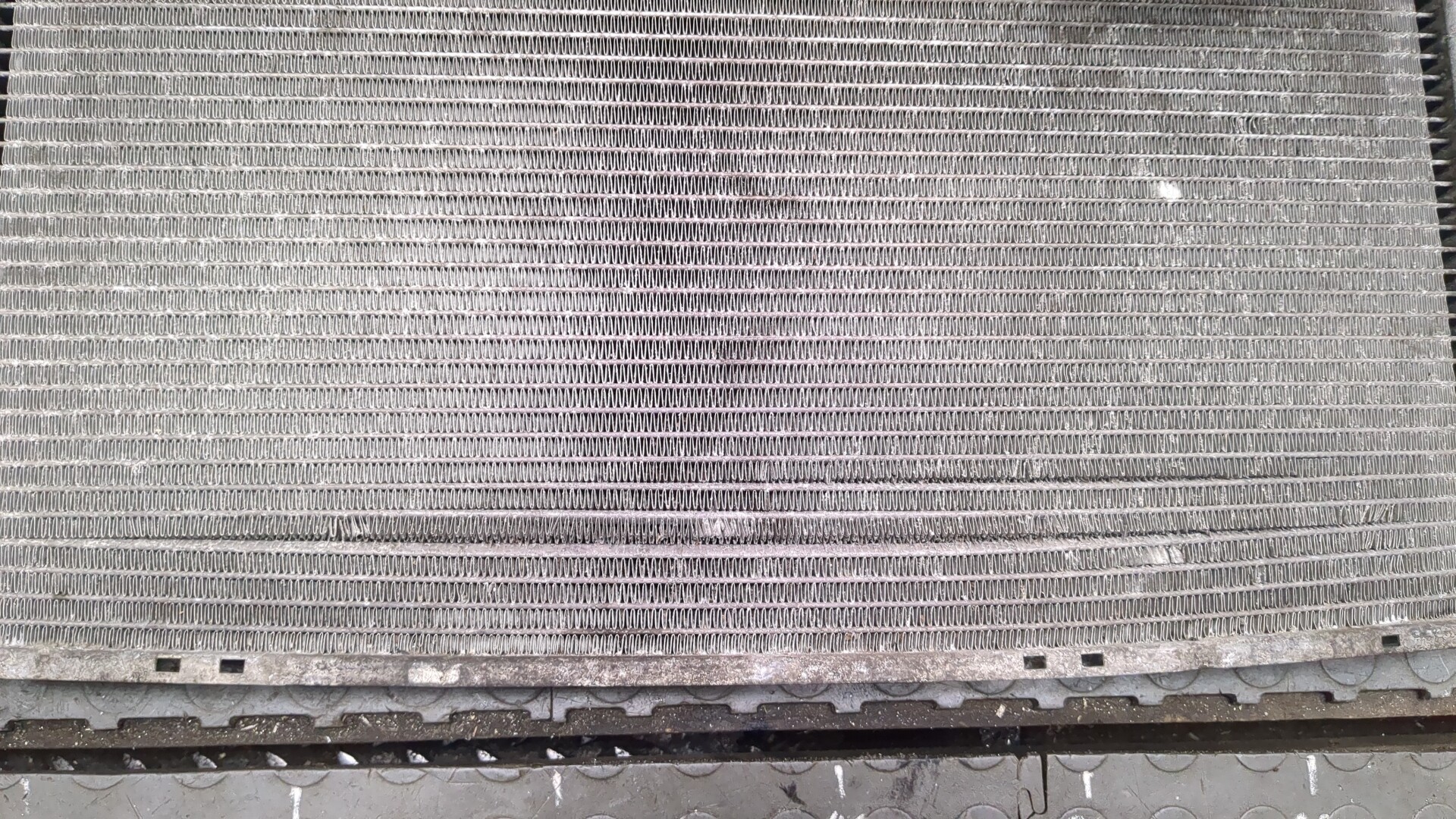 Радиатор охлаждения двигателя основной