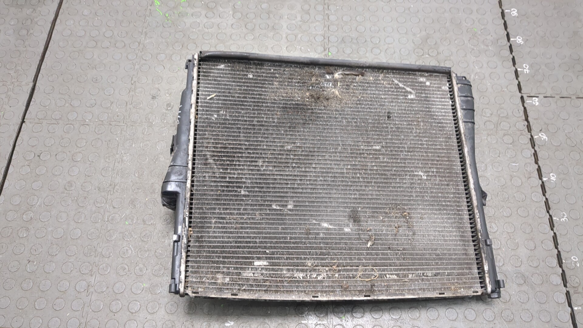 Радиатор охлаждения двигателя основной