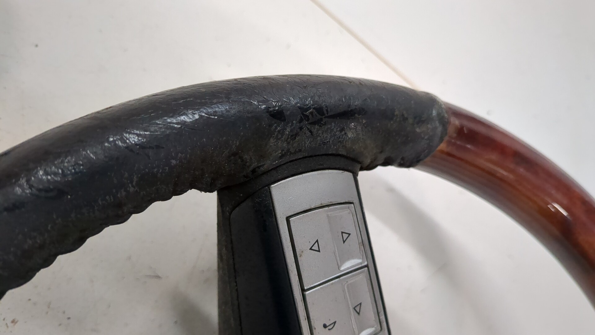 Рулевое колесо (руль)