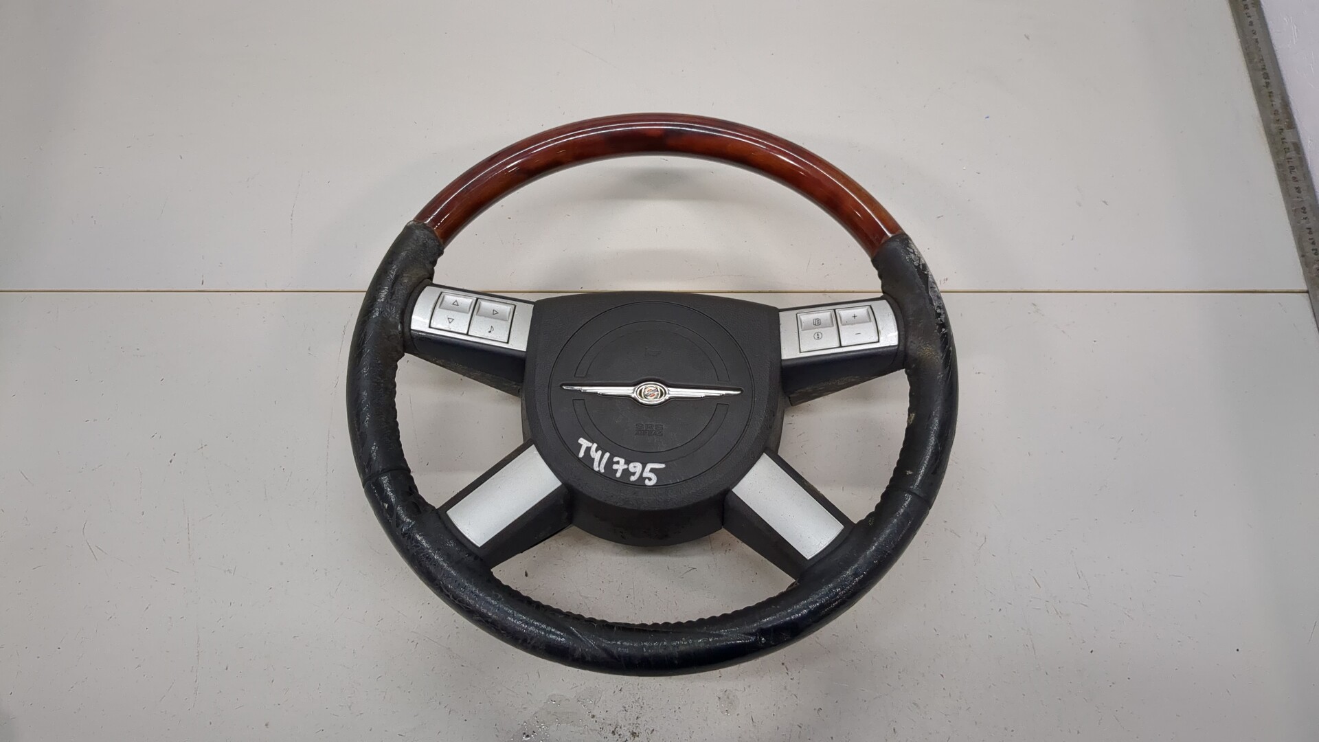 Рулевое колесо (руль)