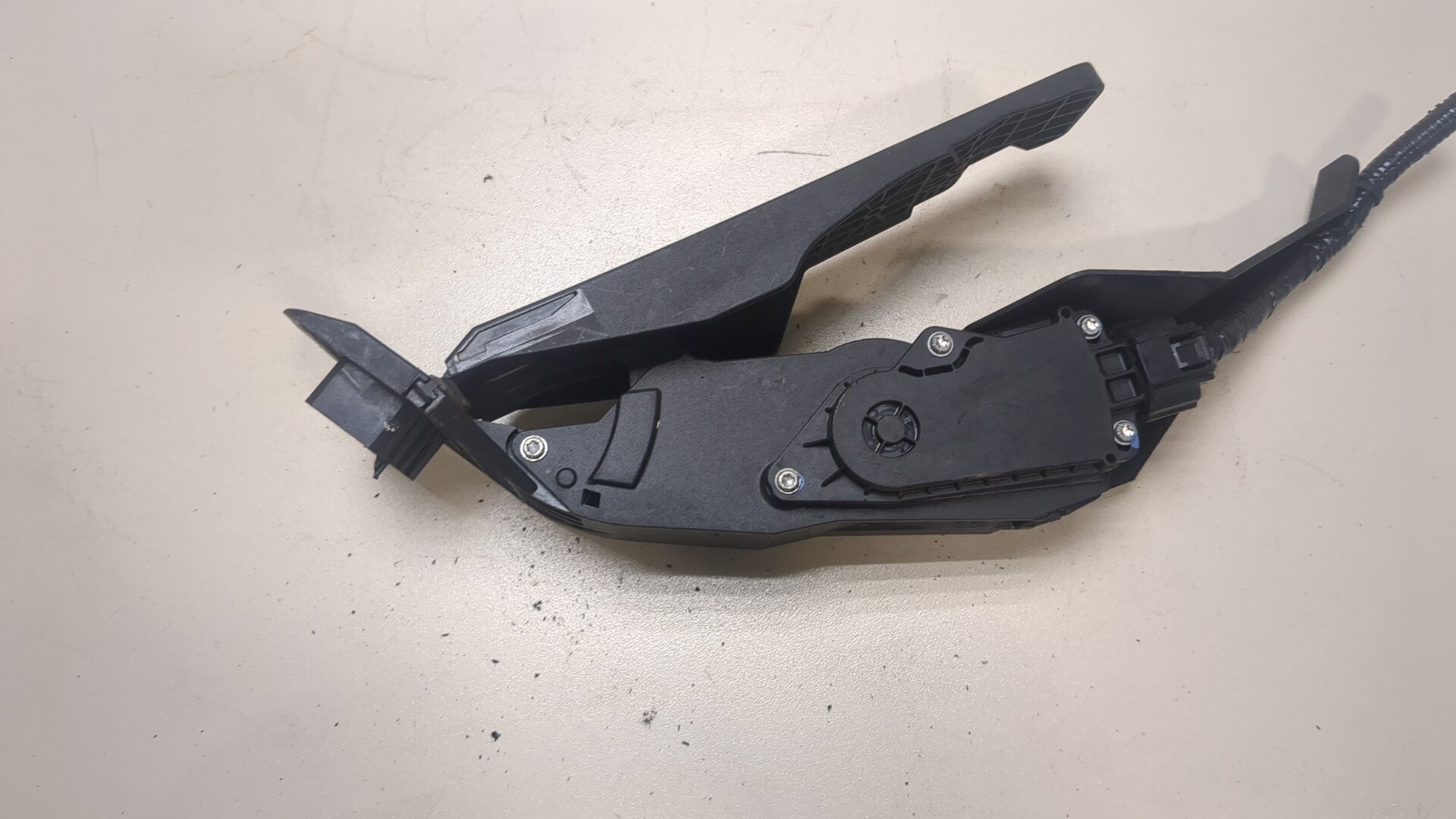 Педаль газа