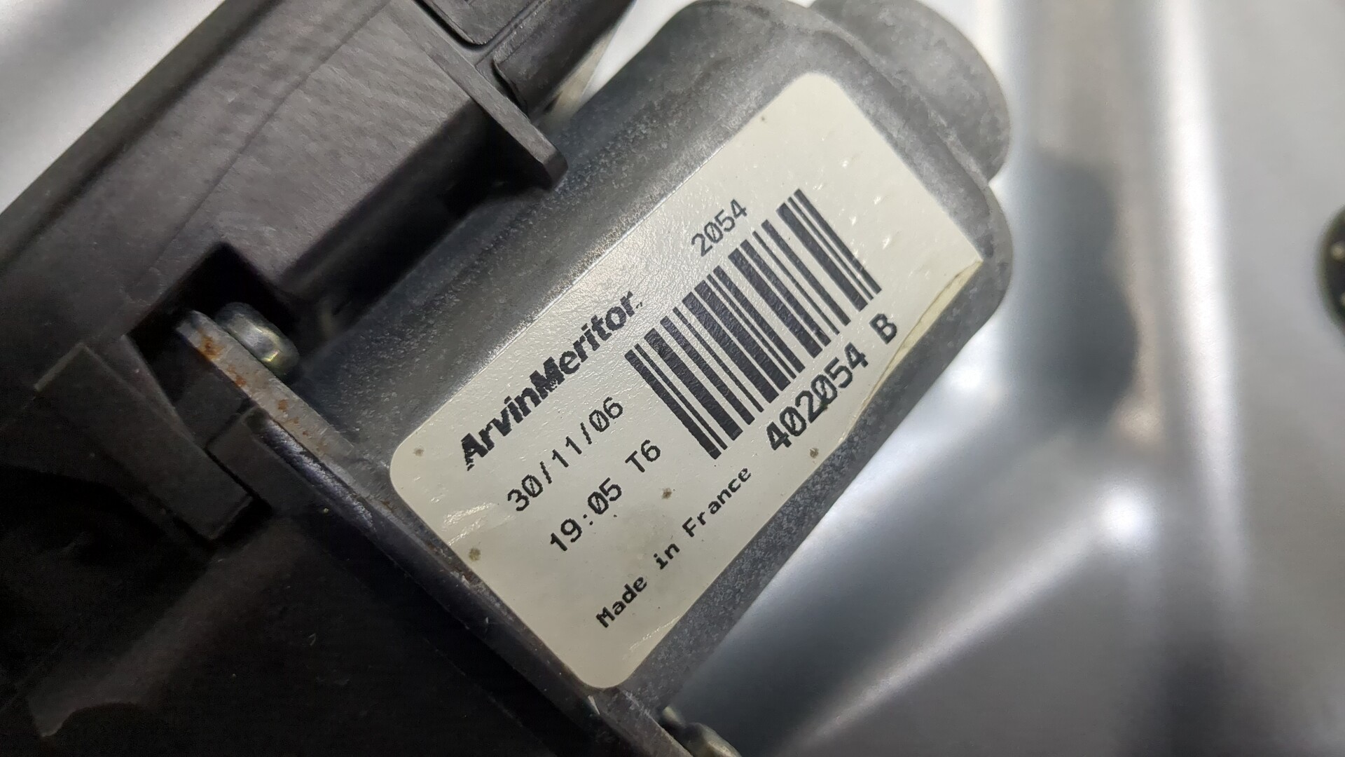 Стеклоподъемник электр. передний правый