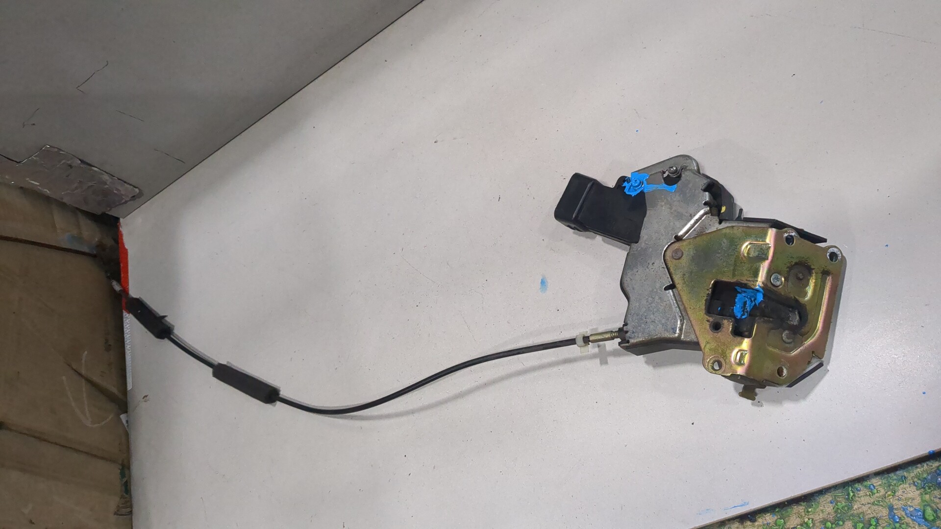 Замок двери сдвижной