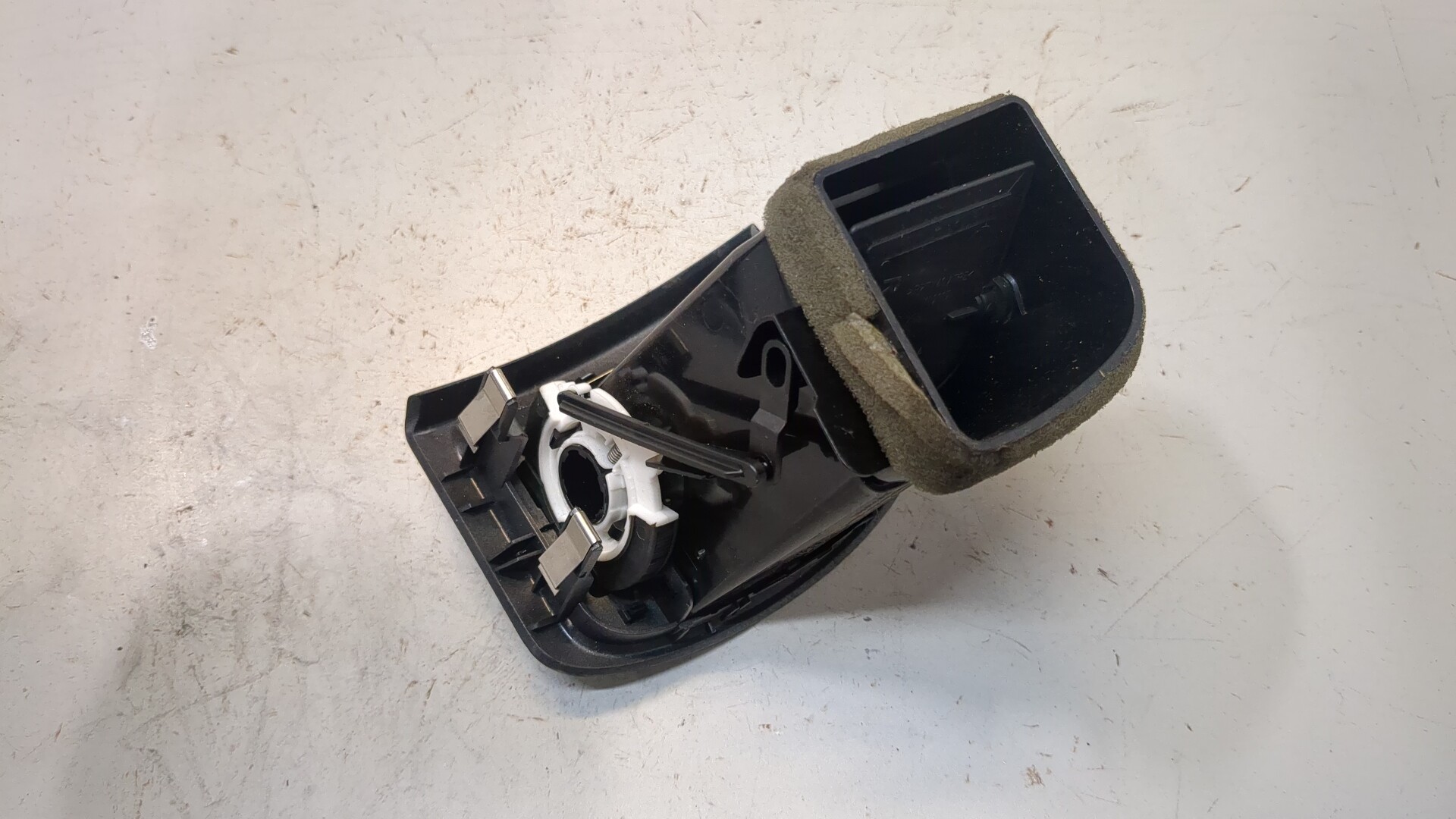 Дефлектор воздушный