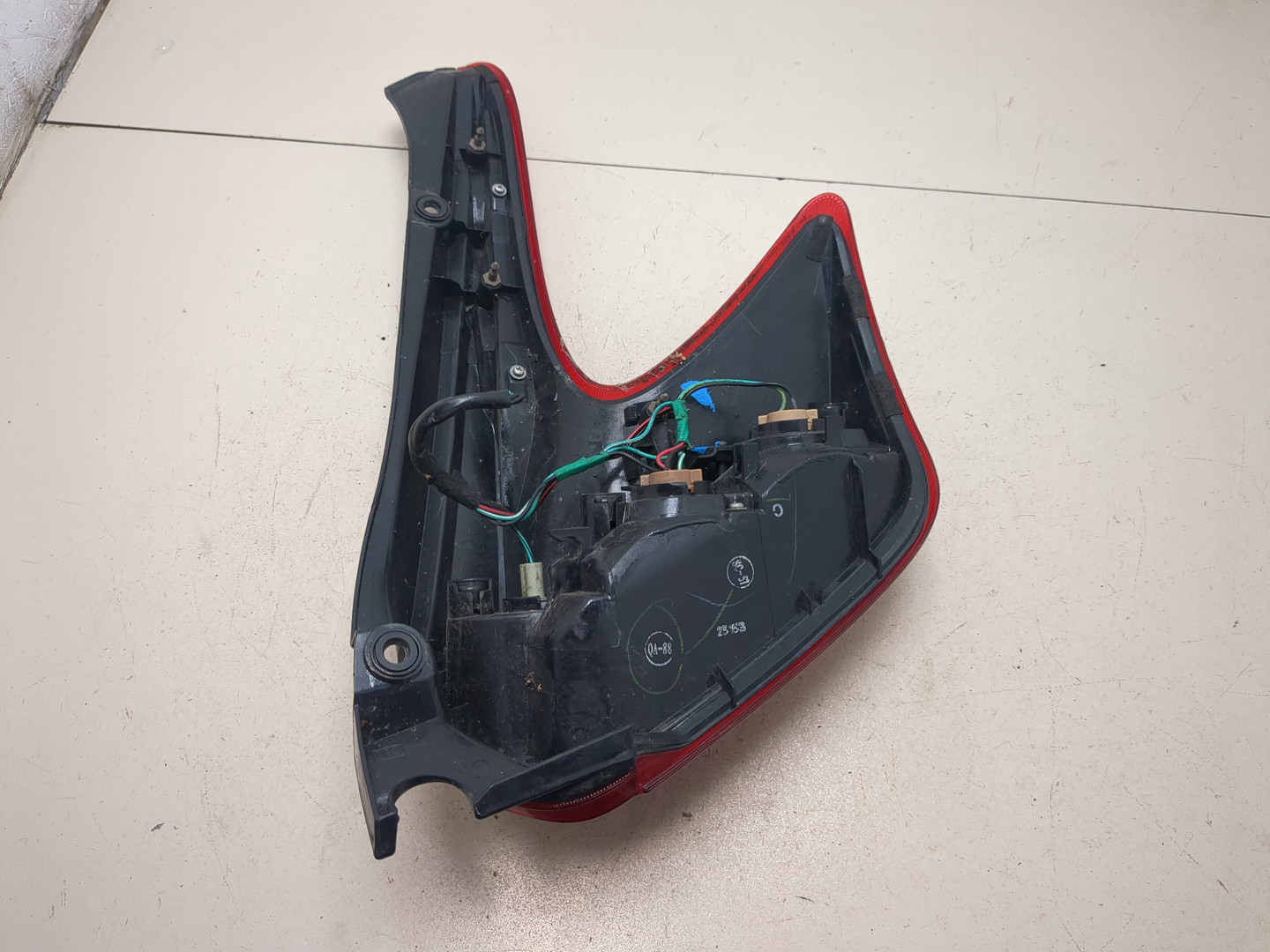 Фонарь задний левый