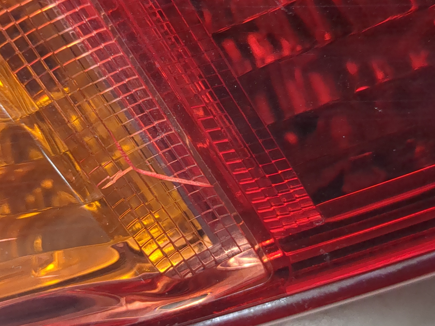 Фонарь задний левый