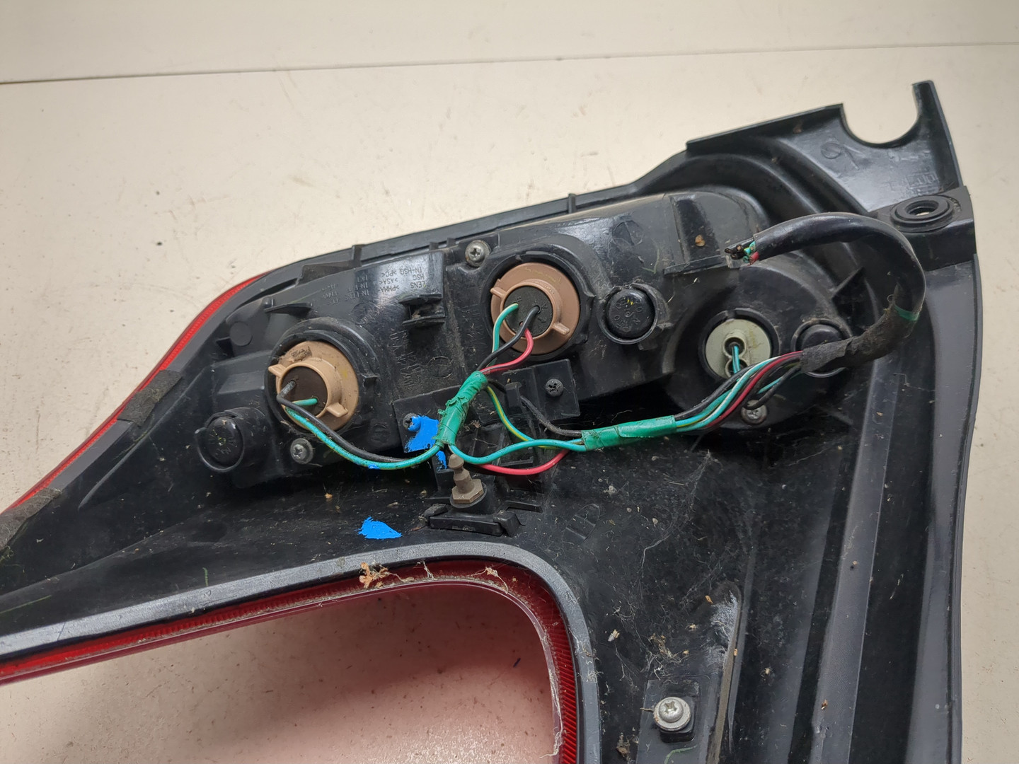 Фонарь задний левый