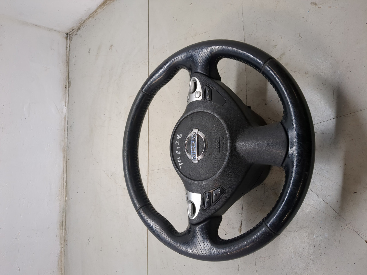 Рулевое колесо (руль)