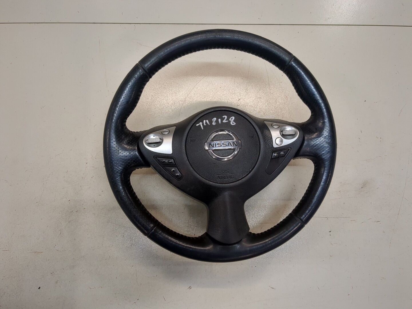 Рулевое колесо (руль)