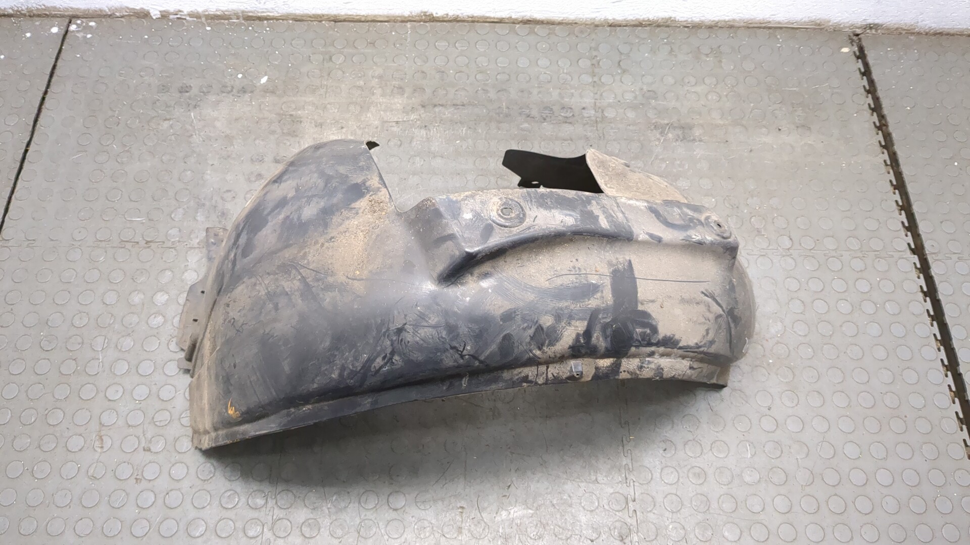 Локер передний правый