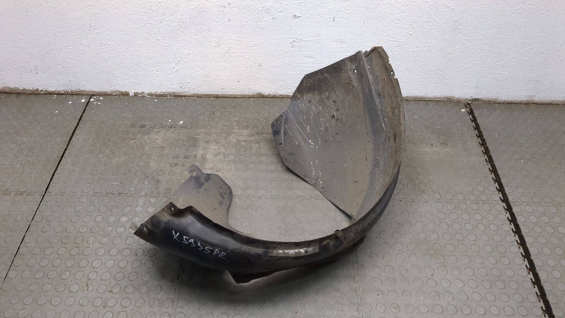 Локер передний правый