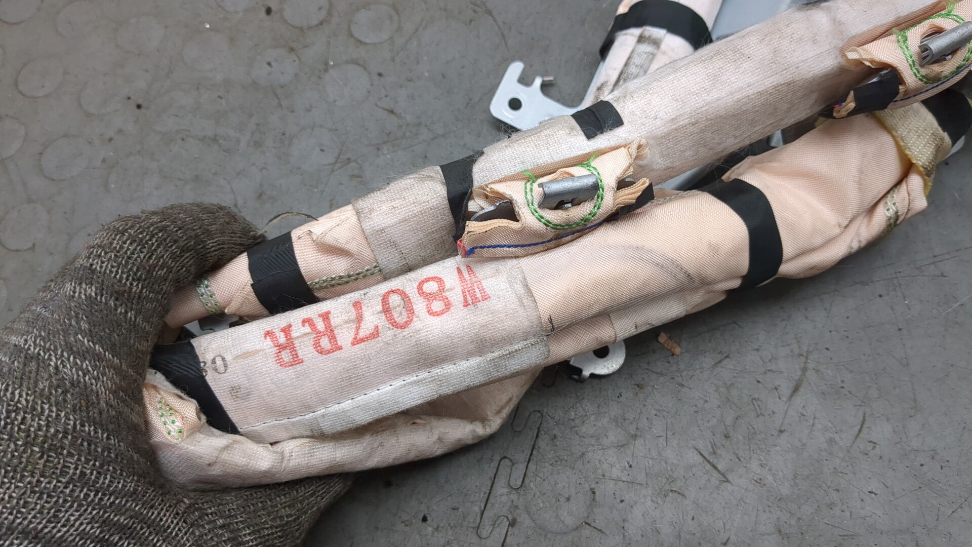 Подушка безопасности боковая (шторка)