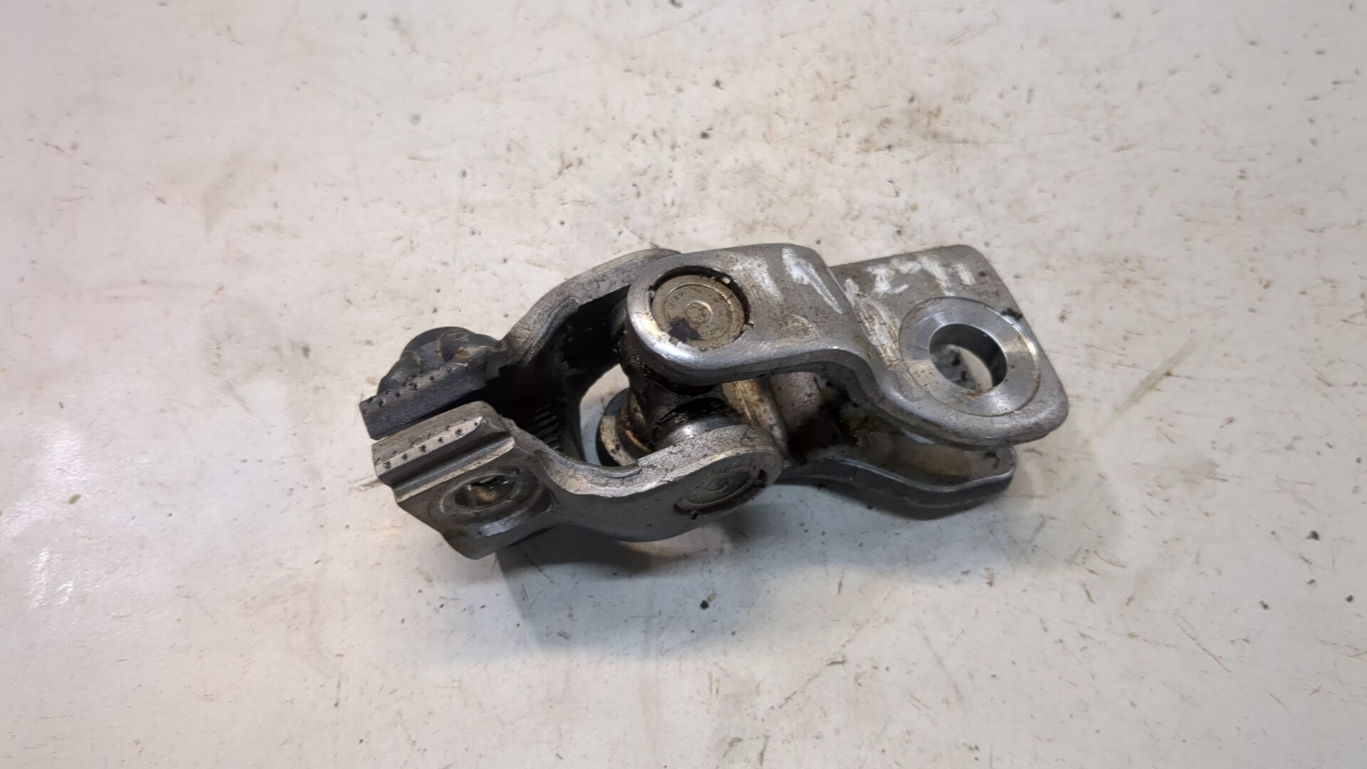 Кардан рулевой