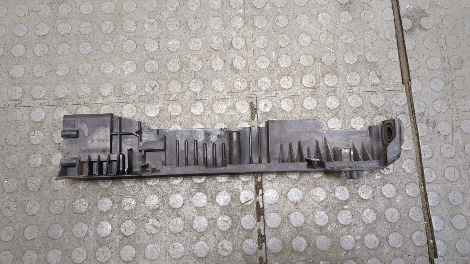 Кронштейн радиатора