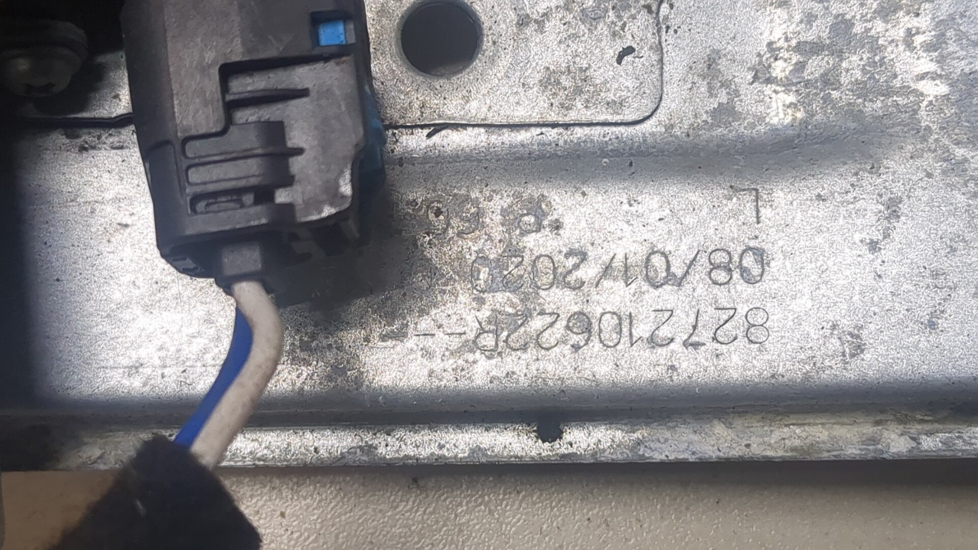 Стеклоподъемник электр. задний левый