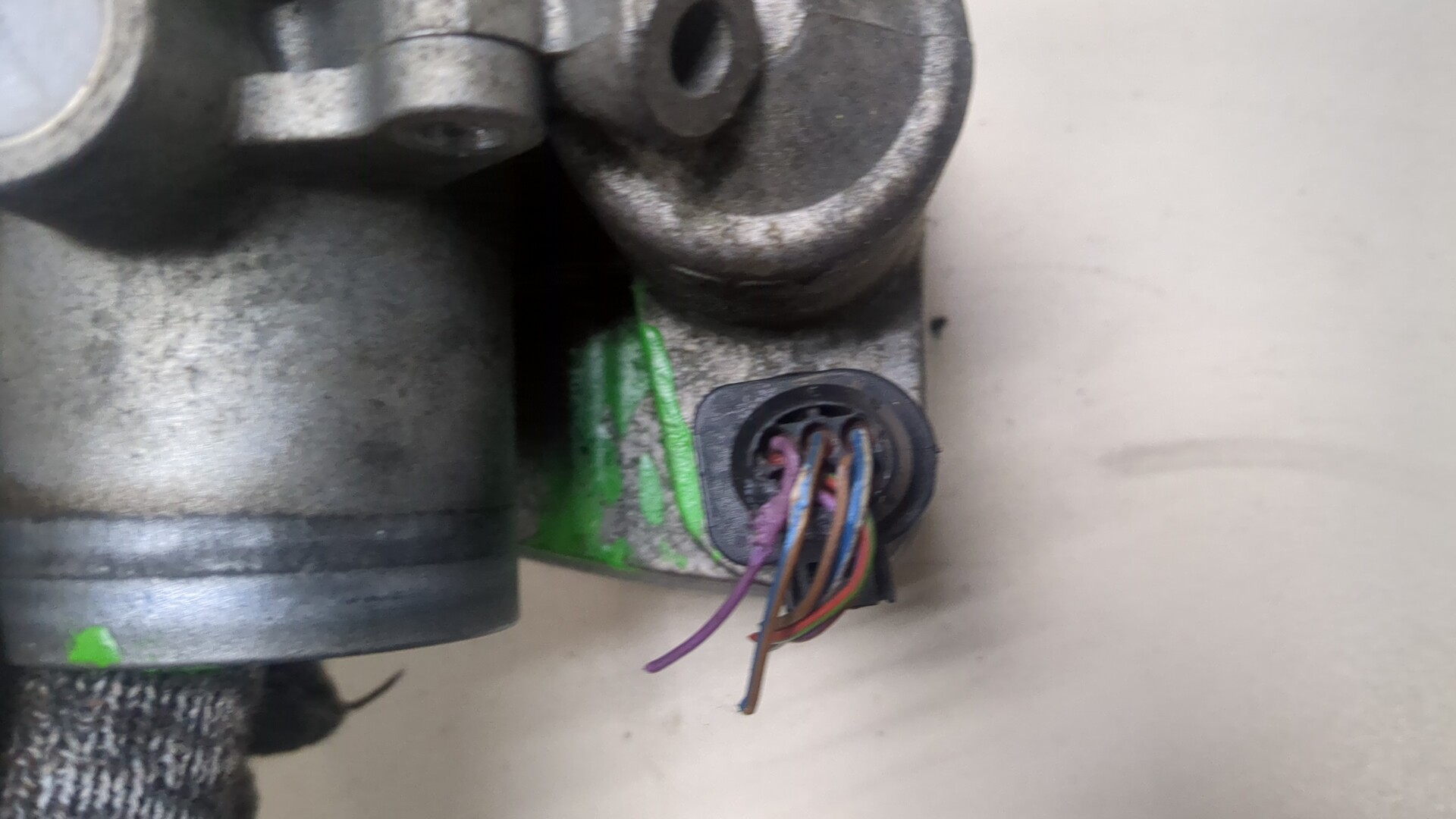 Заслонка дроссельная электрическая