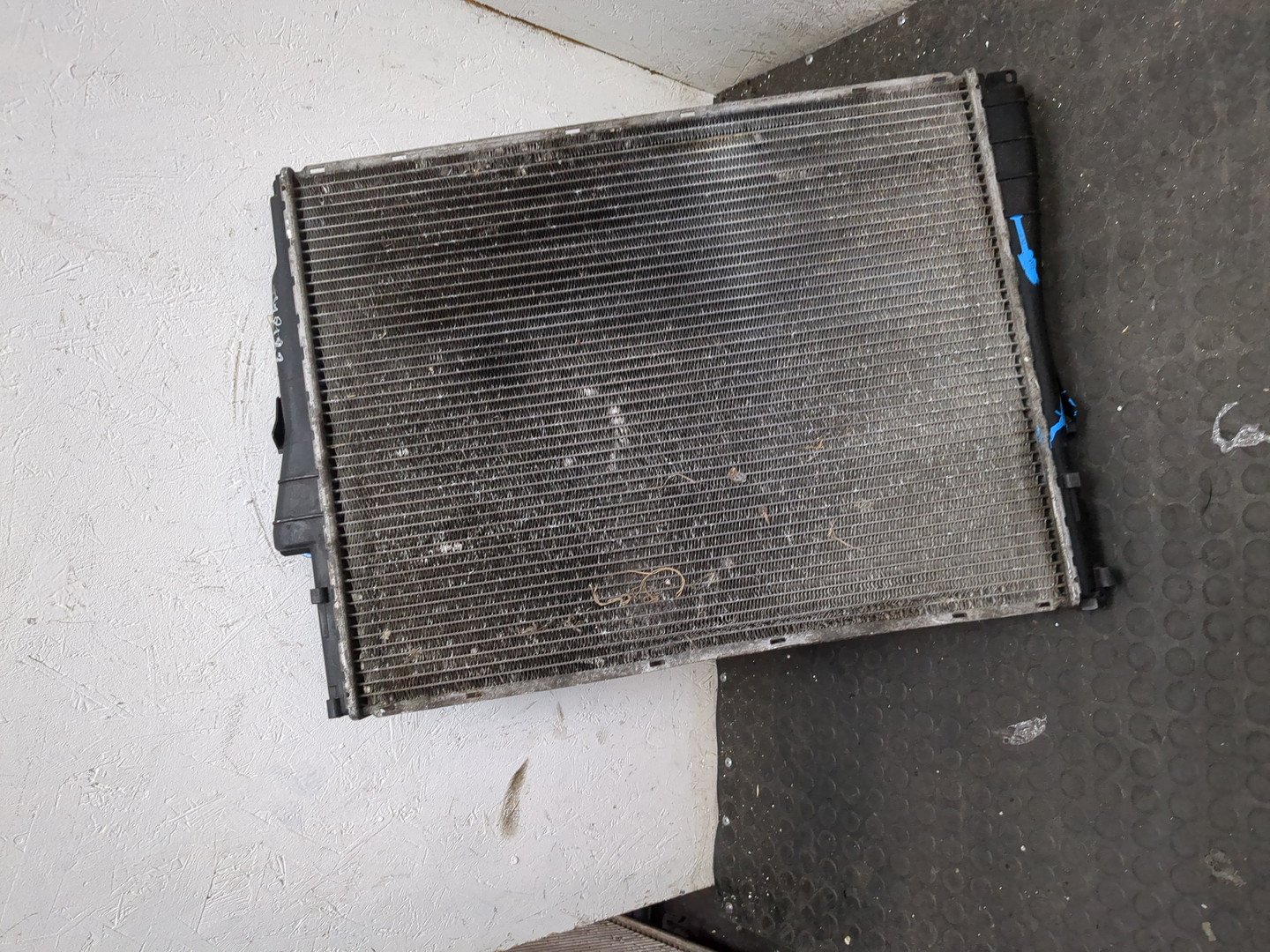 Радиатор охлаждения двигателя основной