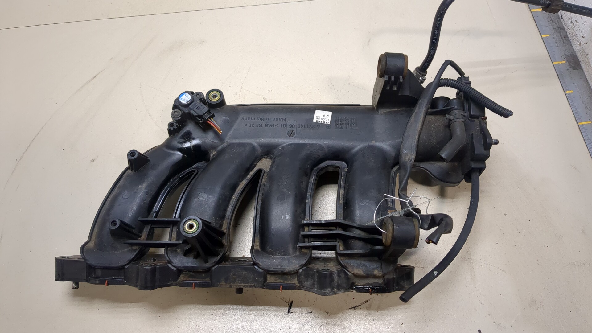 Коллектор впускной