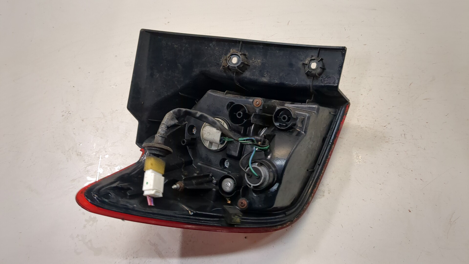 Фонарь задний правый