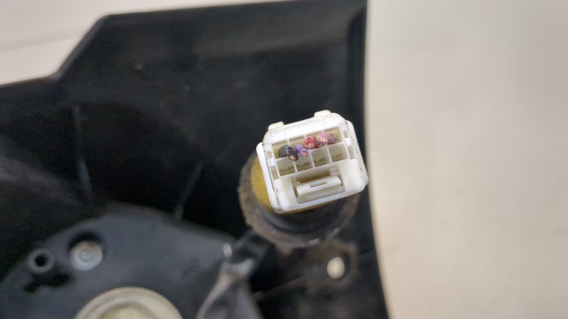 Фонарь задний правый