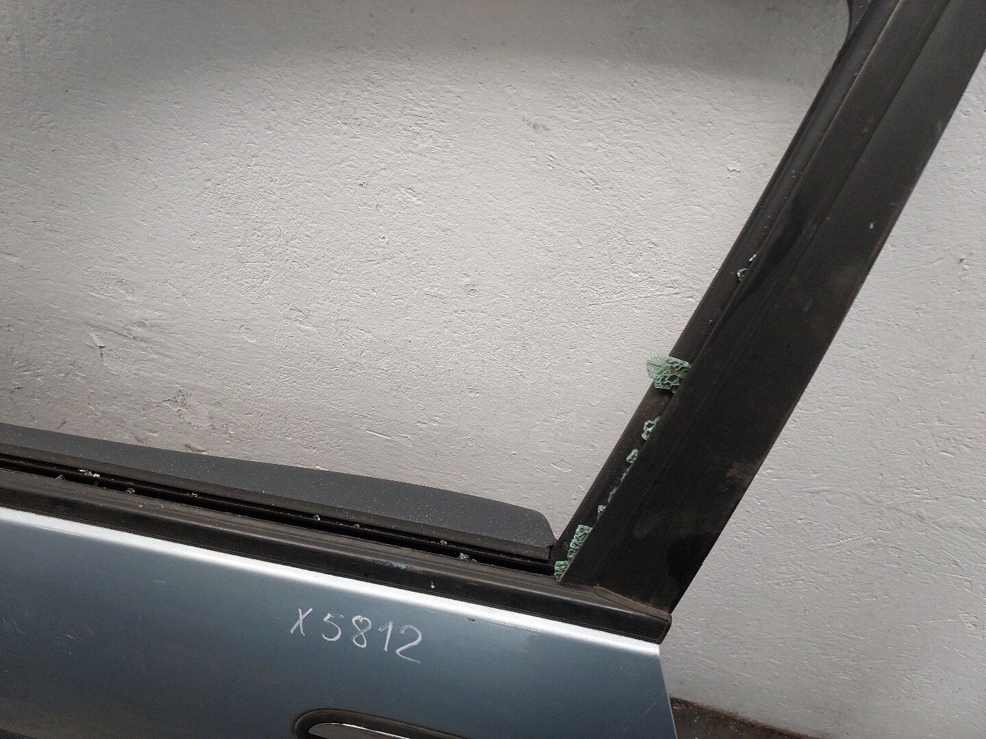 Дверь передняя левая