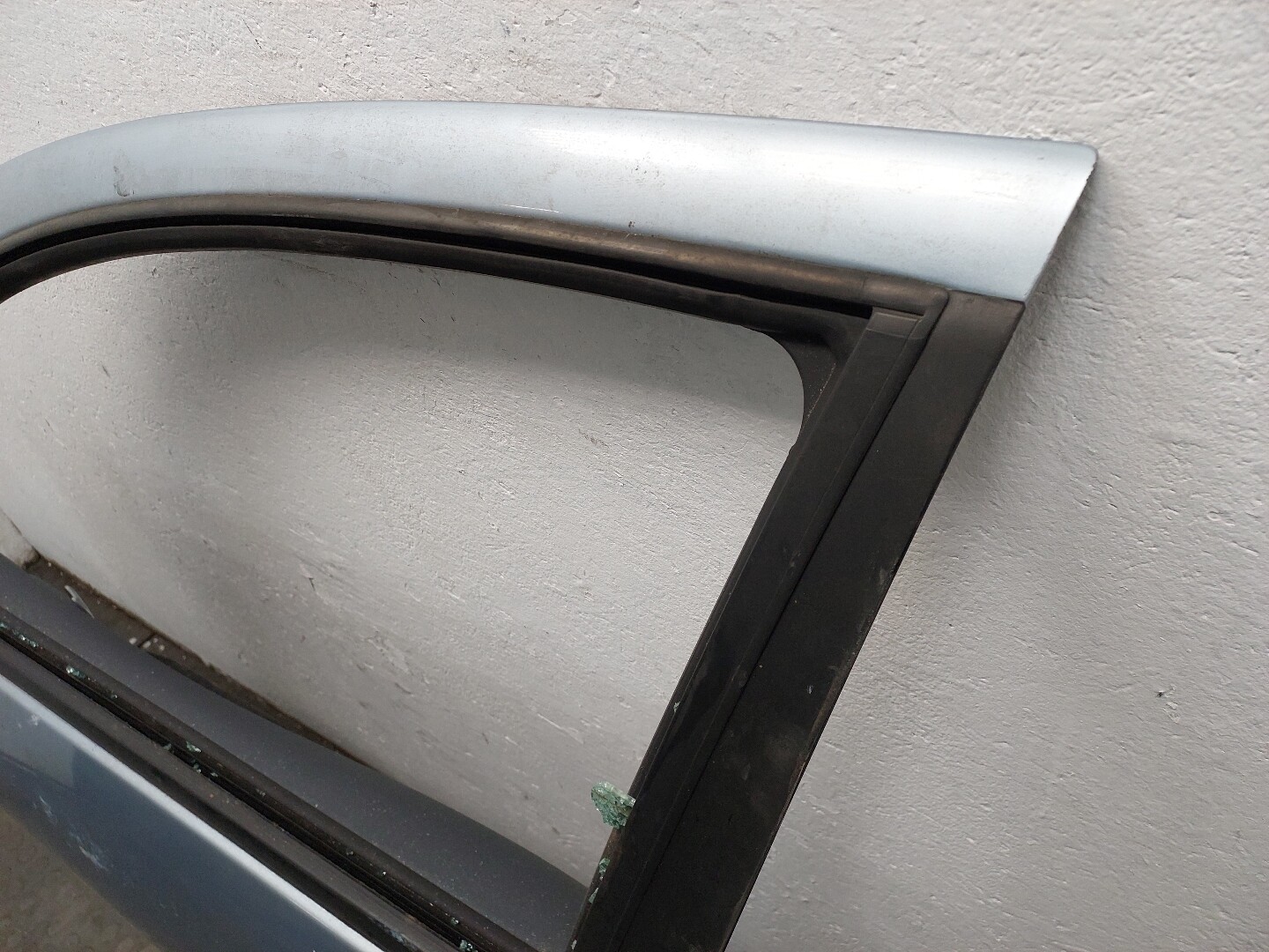 Дверь передняя левая