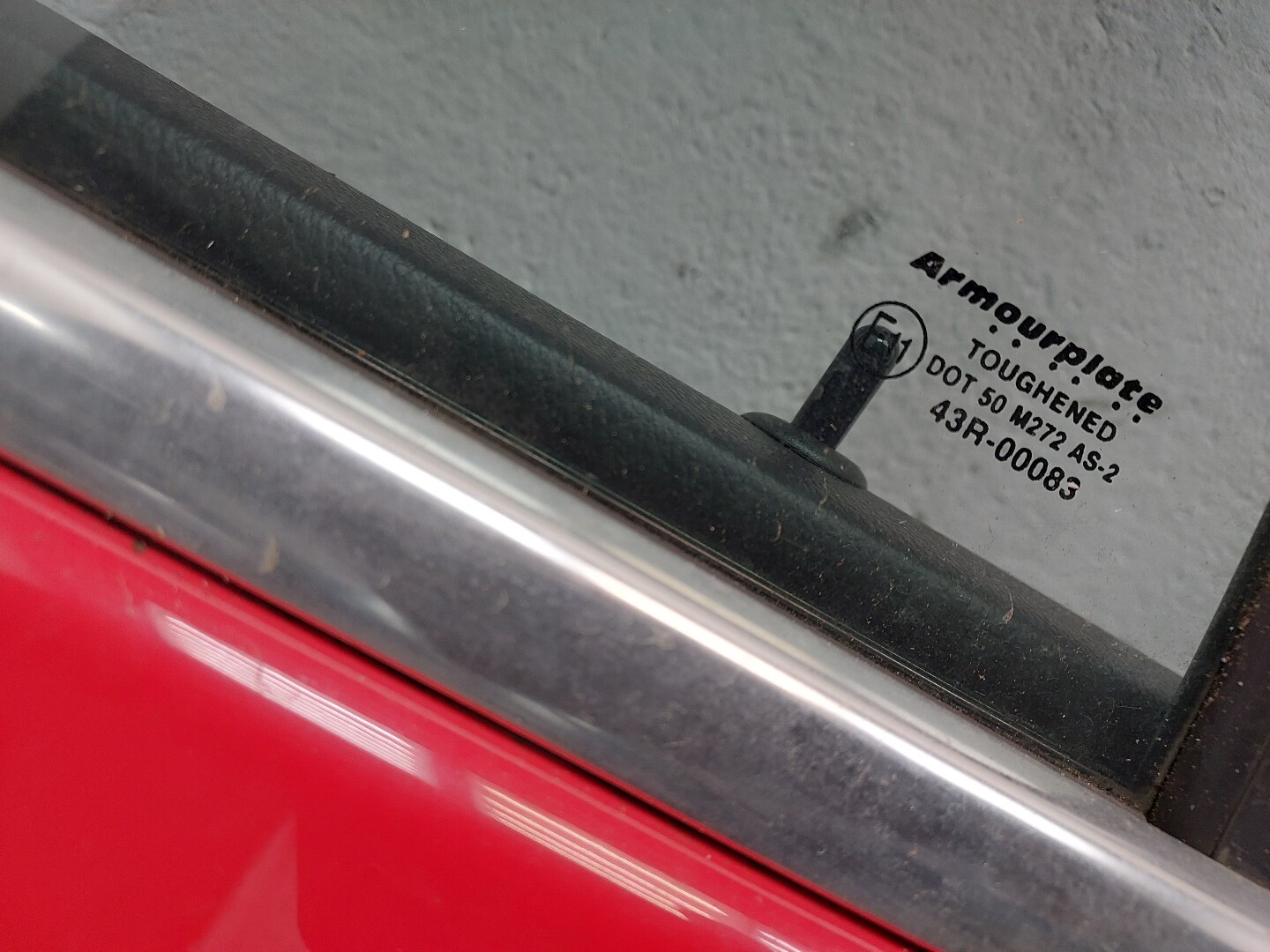 Дверь задняя правая