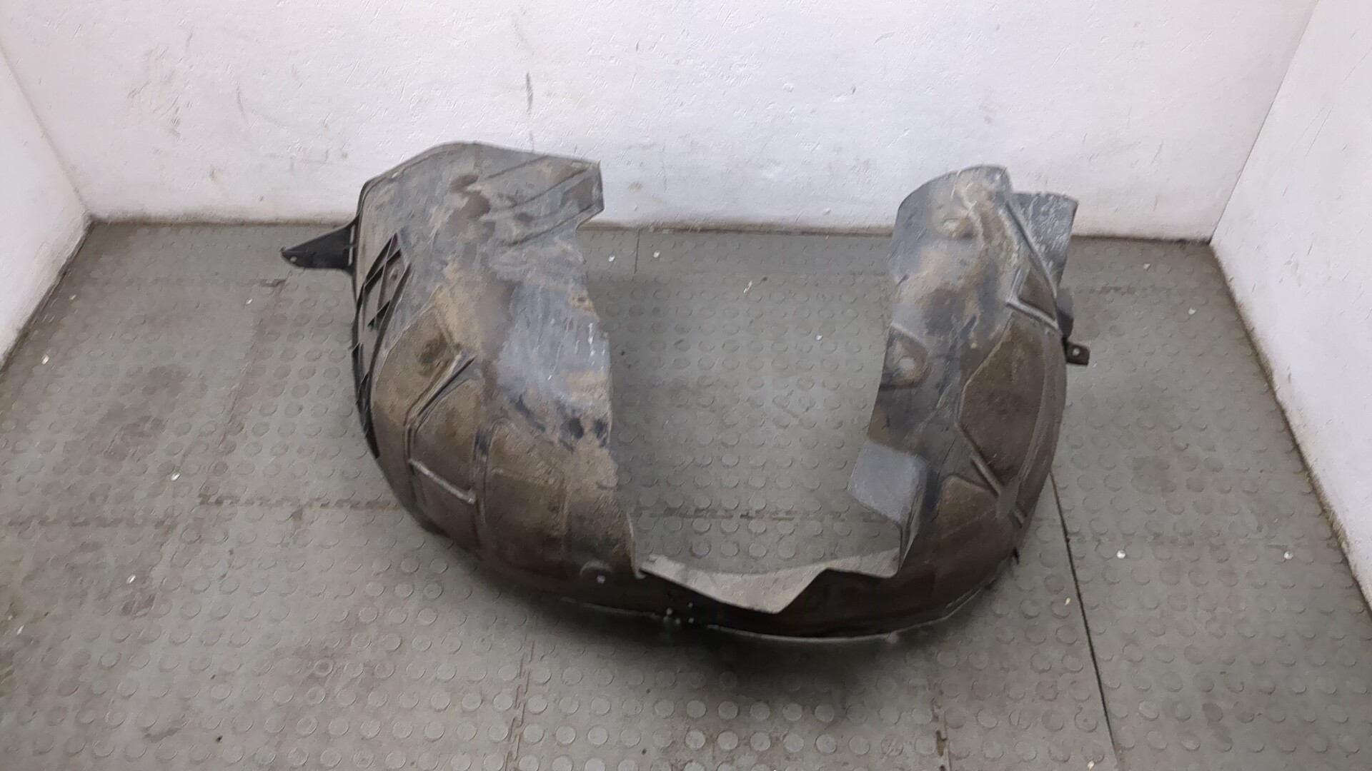 Локер передний левый