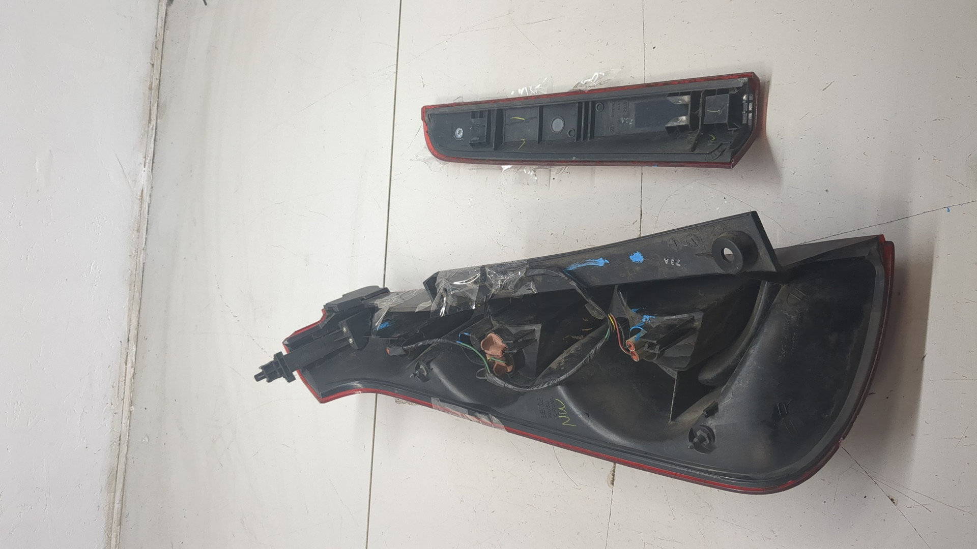 Фонарь задний правый