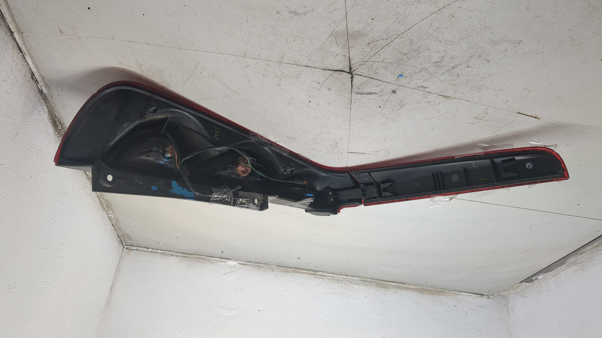 Фонарь задний правый