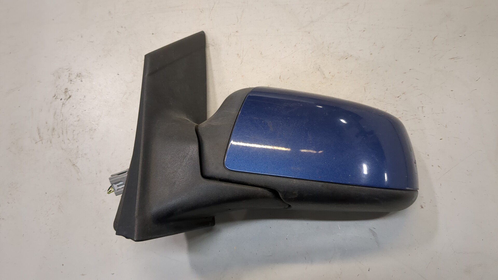 Зеркало левое электрическое