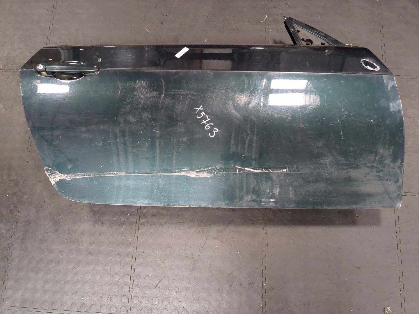 Дверь передняя правая