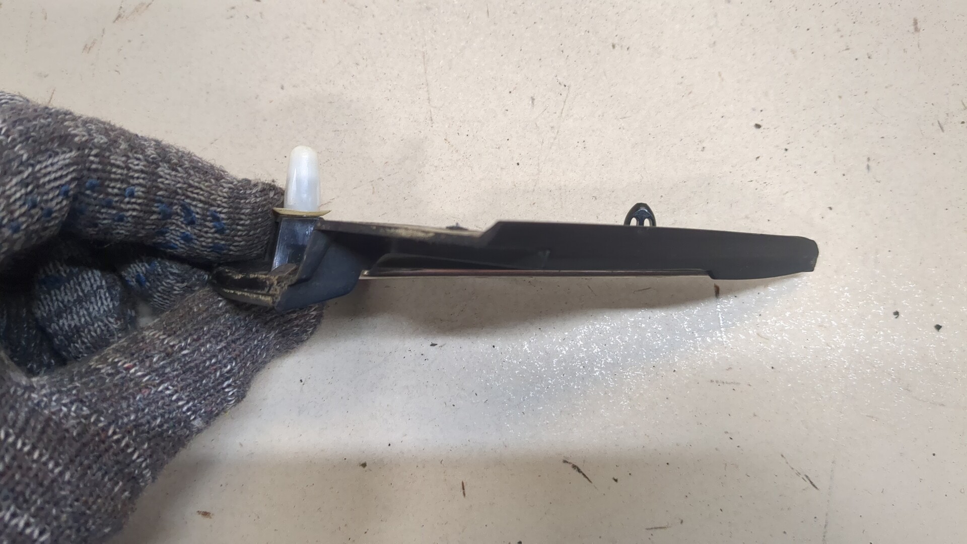 Накладка переднего крыла правого