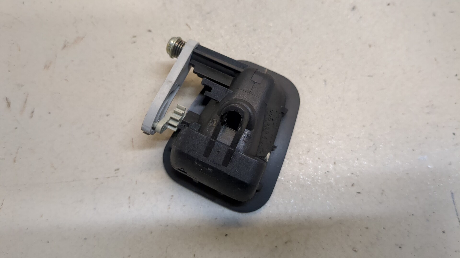 Кронштейн (сопут. товар)