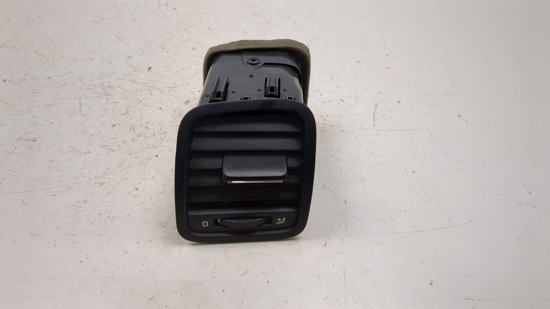 Дефлектор воздушный