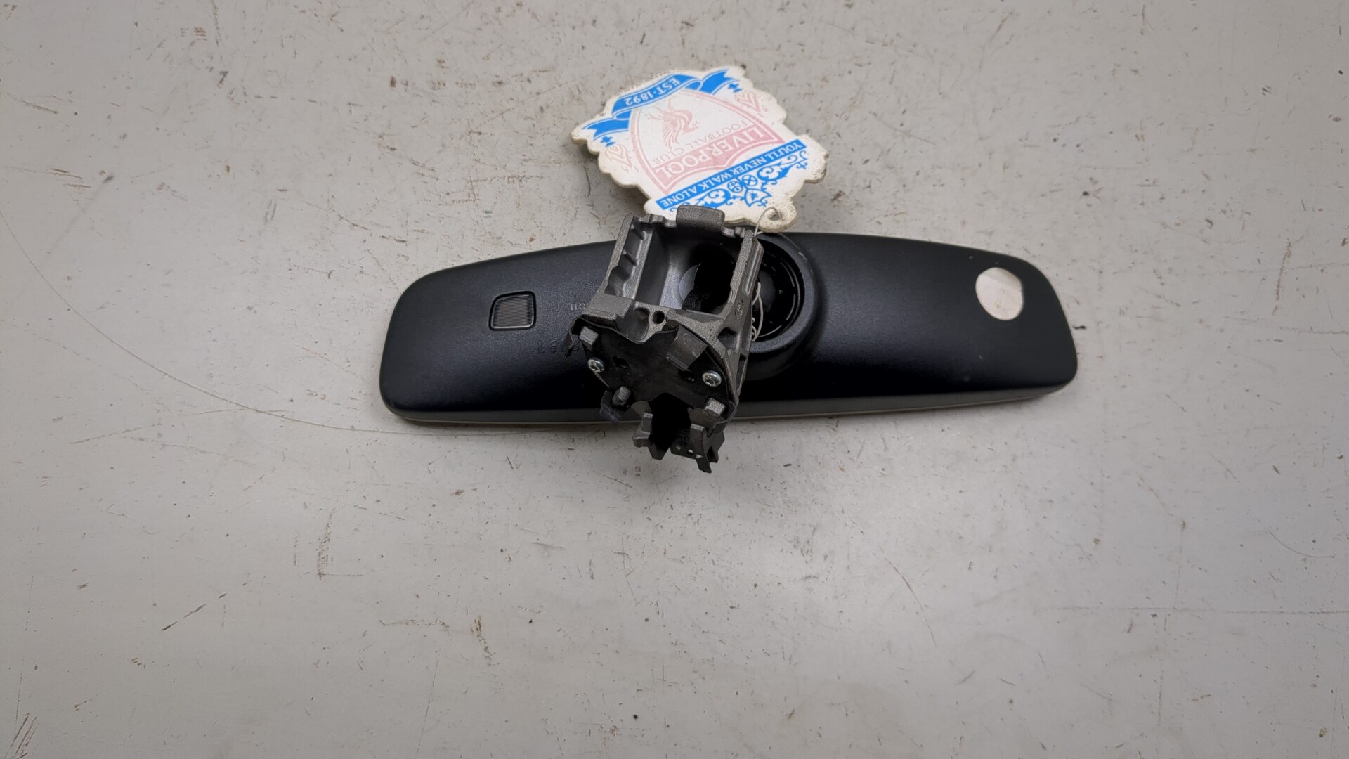 Зеркало заднего вида