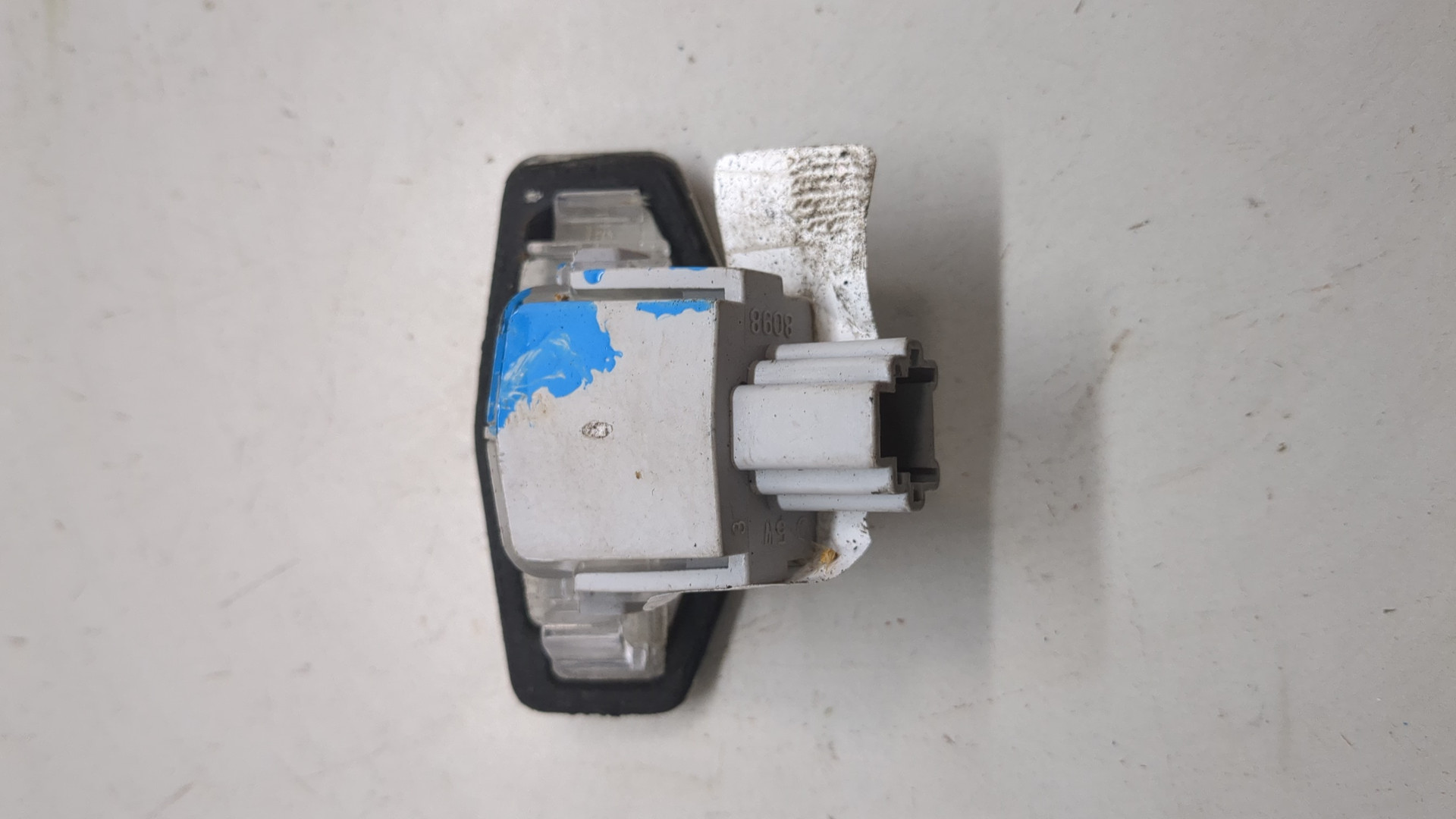 Фонарь подсветки номера