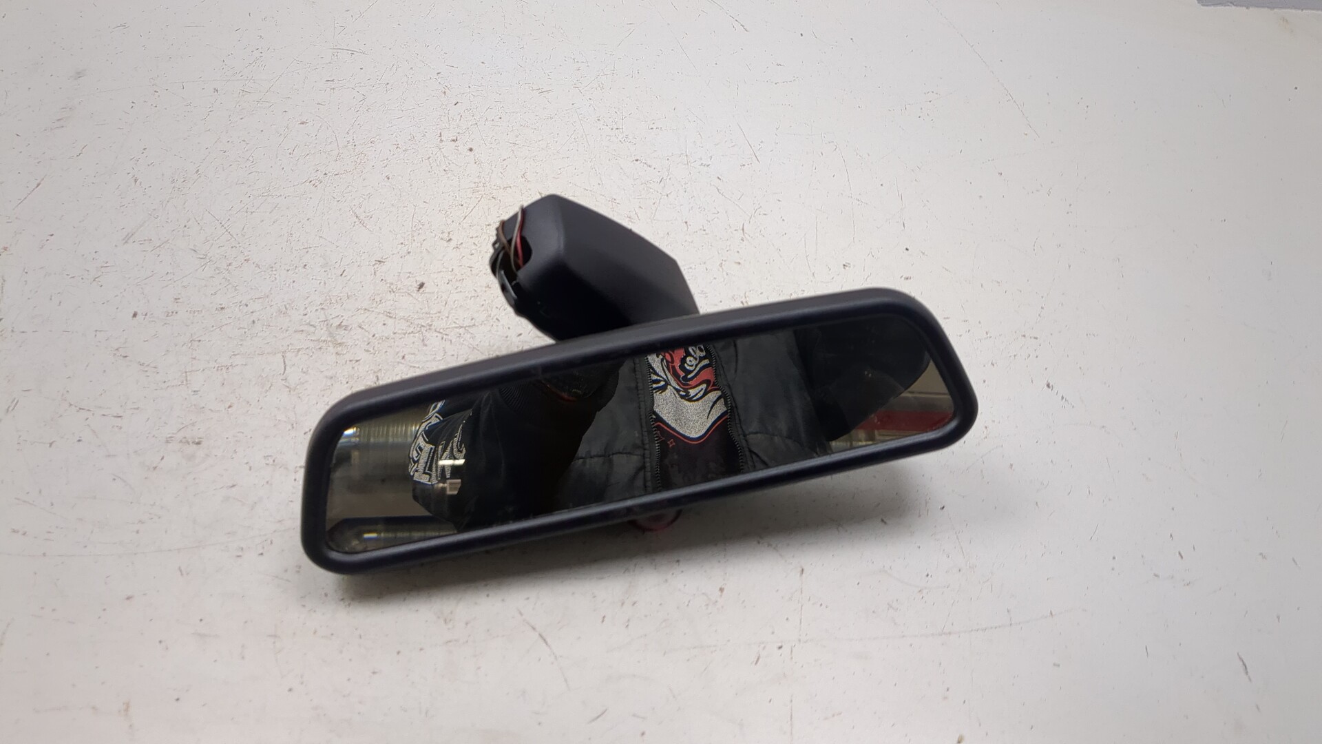 Зеркало заднего вида