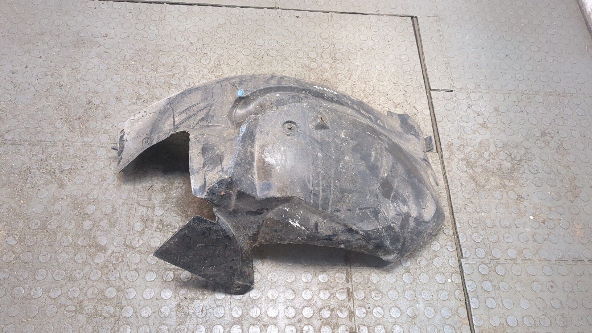 Локер передний правый