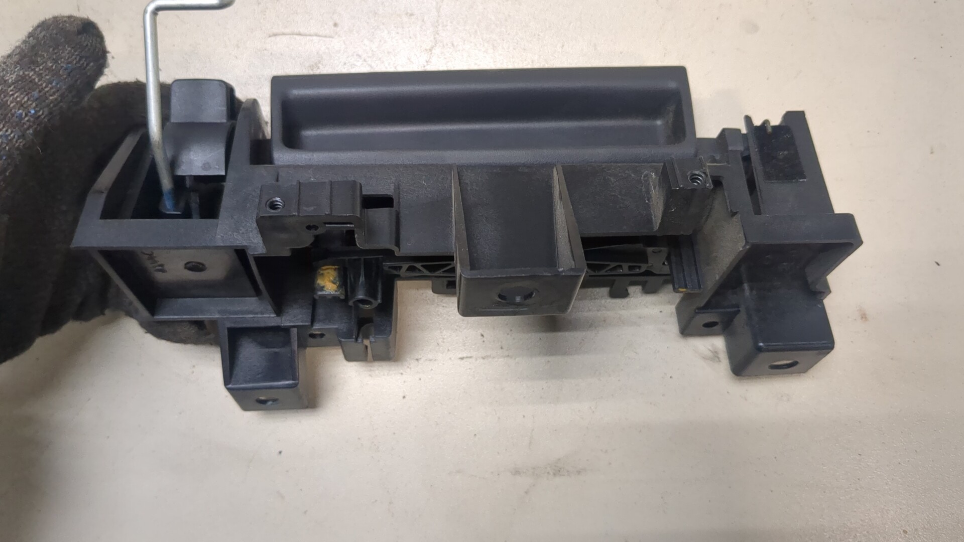 Ручка двери сдвижной наружная правая