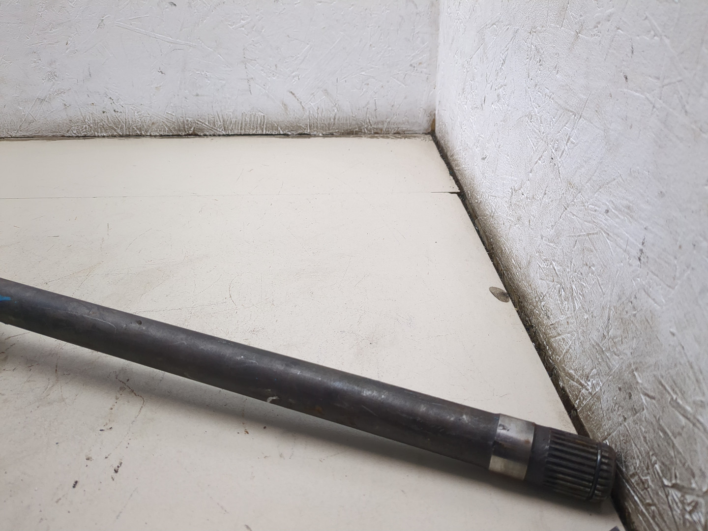 Полуось передняя правая